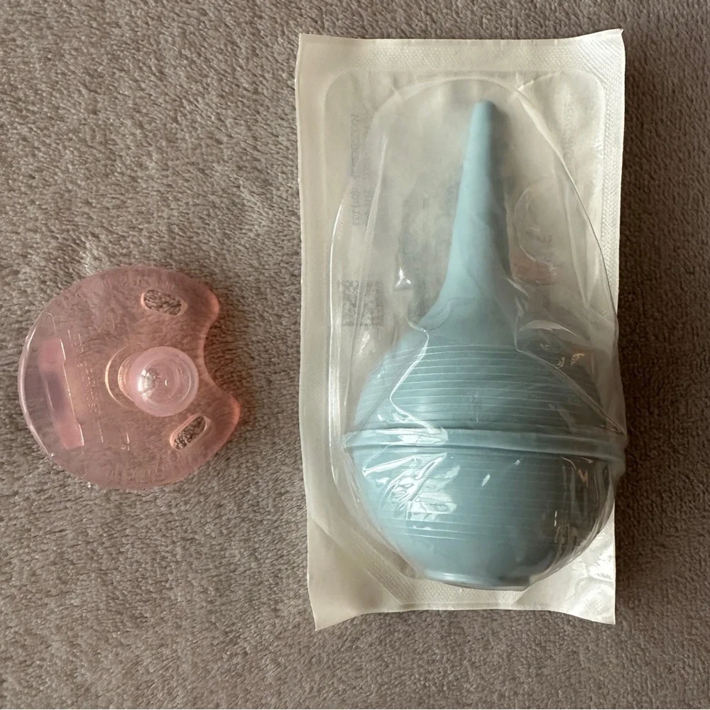 NWT/EUC 11pc Newborn Accessory Bundle: Blankets, Pacifiers, Snot Sucker
